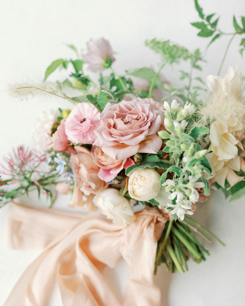 Detail shot of wedding flowers from Kay Kroshus